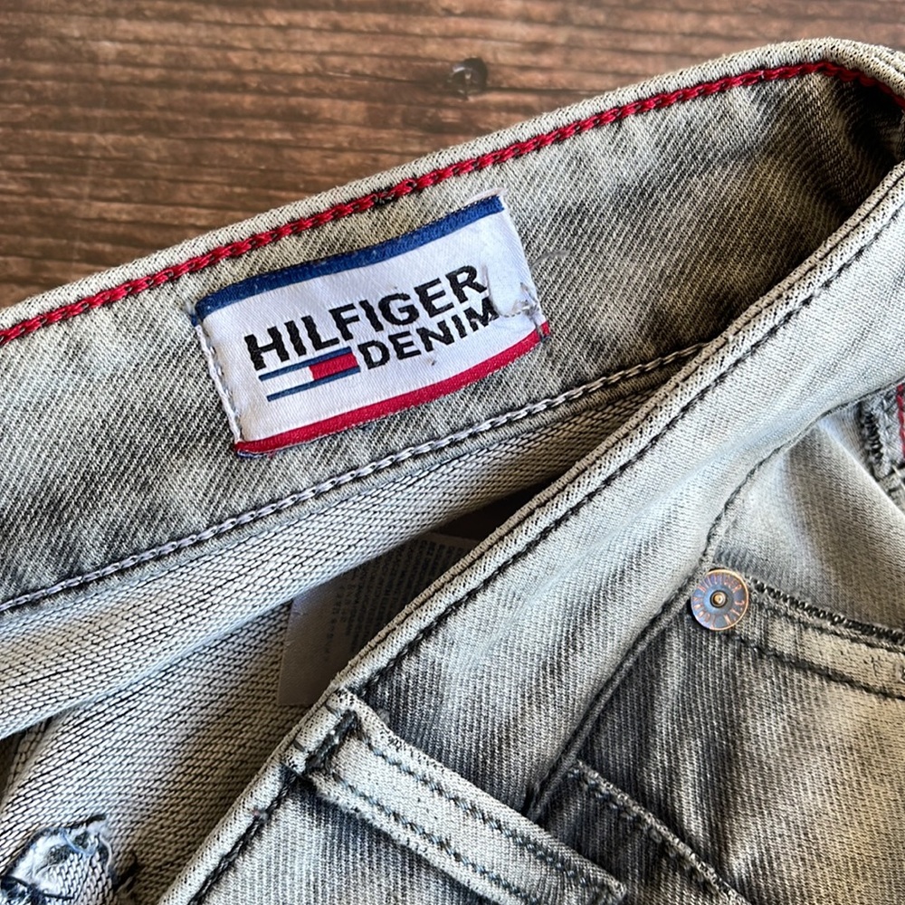 TOMMY HILFIGER | Pale grey skinny leg jeans - Picture 10 of 15